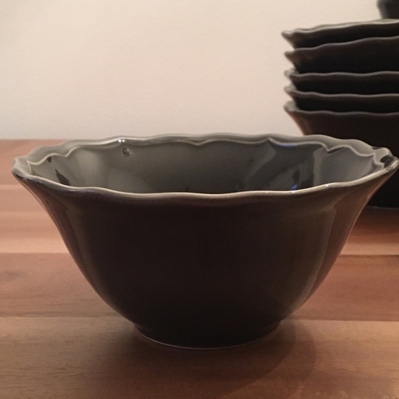 WILLIAMS SONOMA DISH SET!! - Picture 3 of 8
